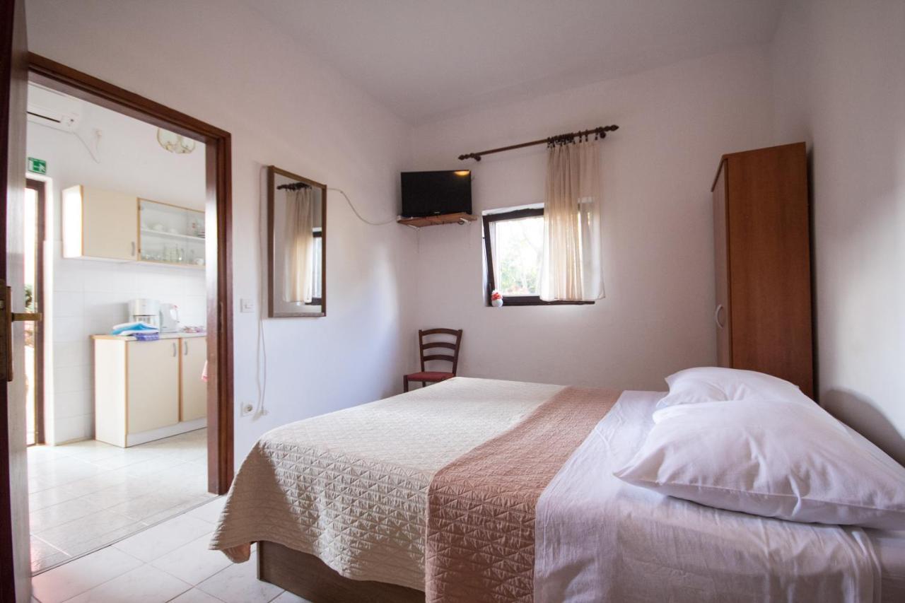Villa Maria Novigrad  Екстер'єр фото